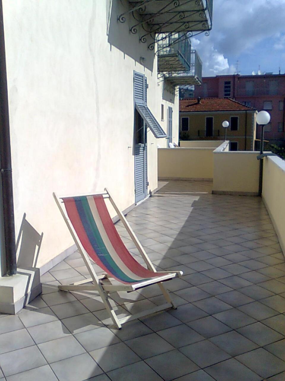 Residence Villa Carmen Fronte Mare A 50 Mt Pietra Ligure Luaran gambar