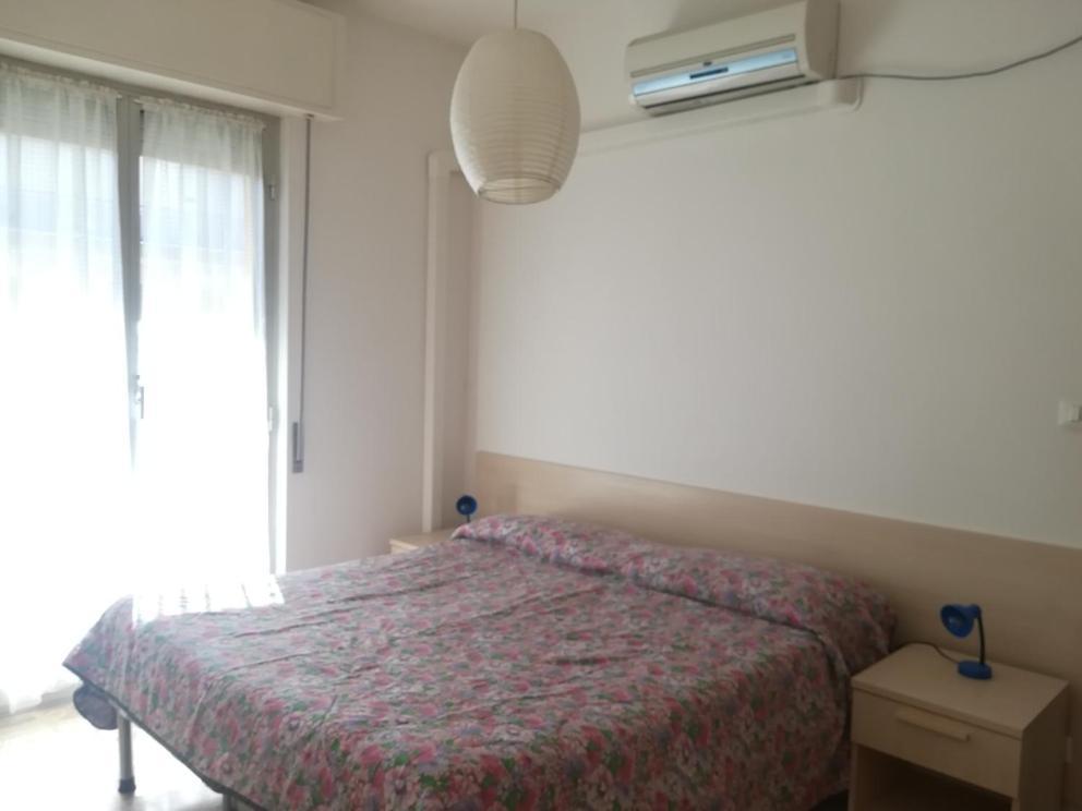 Residence Villa Carmen Fronte Mare A 50 Mt Pietra Ligure Luaran gambar