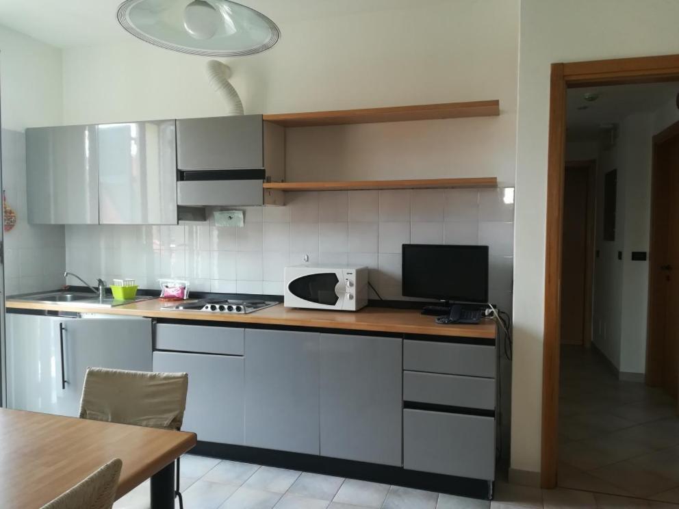 Residence Villa Carmen Fronte Mare A 50 Mt Pietra Ligure Luaran gambar