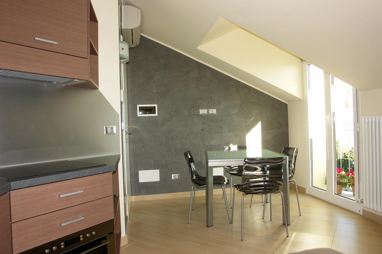 Residence Villa Carmen Fronte Mare A 50 Mt Pietra Ligure Luaran gambar